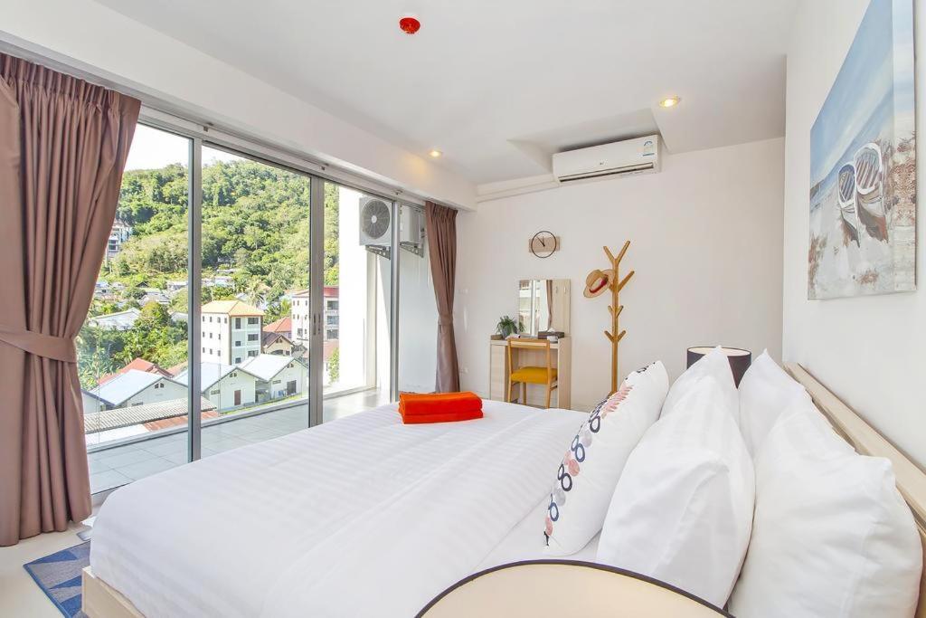 Chic Condo By Resava Karon Exterior photo